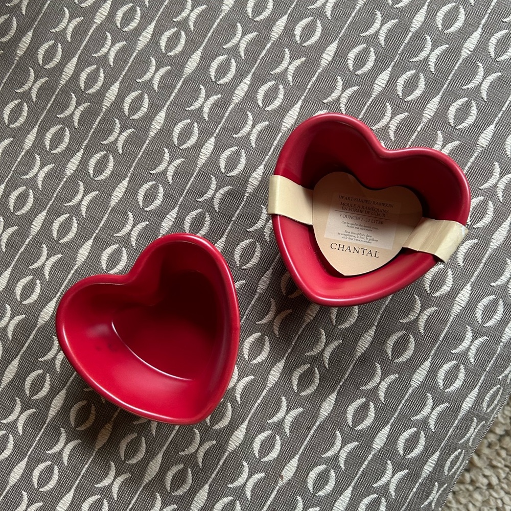 Chantal Red Heart-Shaped Rammekins